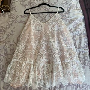 lush lover dress in white lace